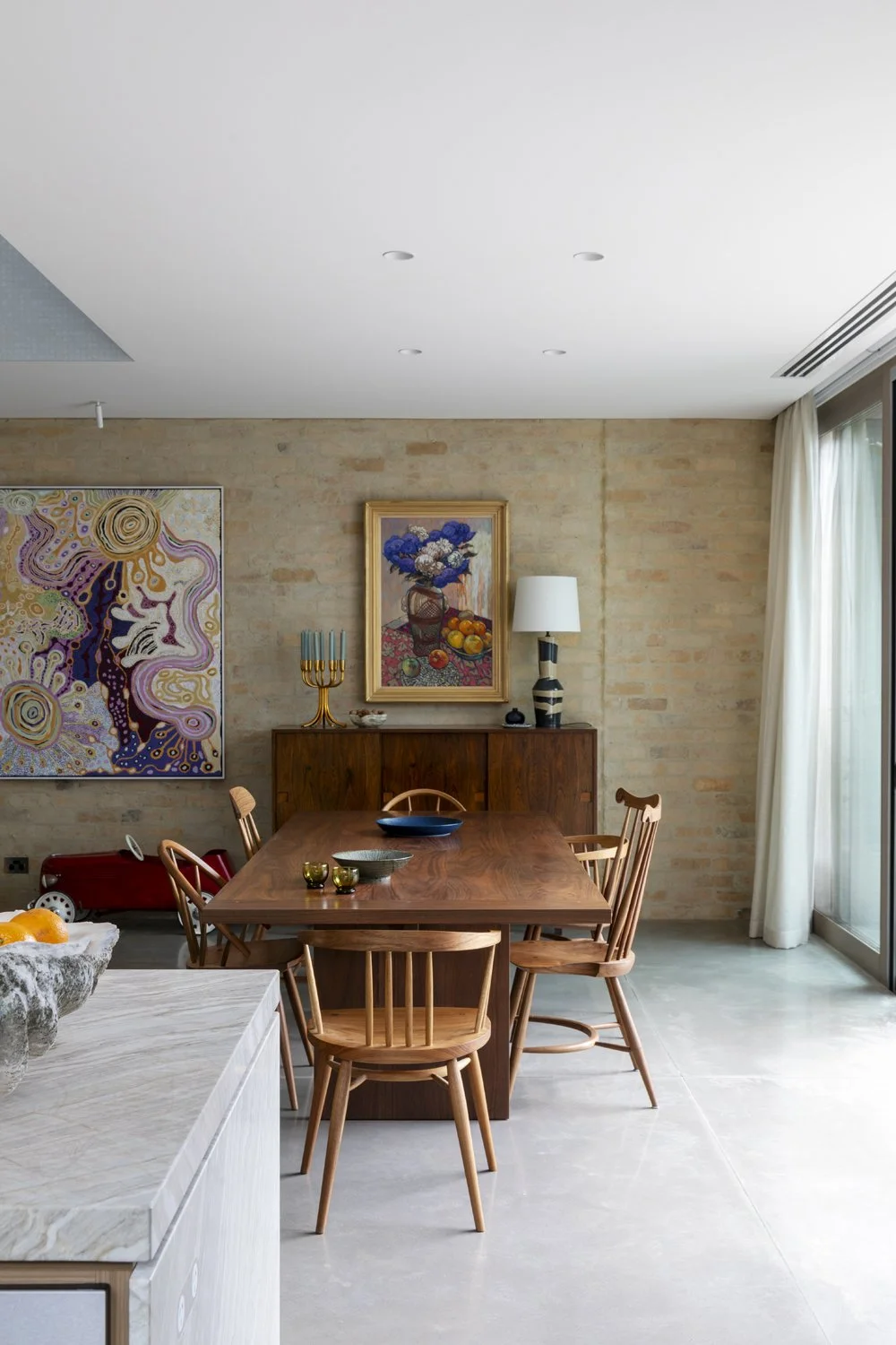 Interior designer Meredith Lee has designed a robust and beautiful dining room in Melbourne