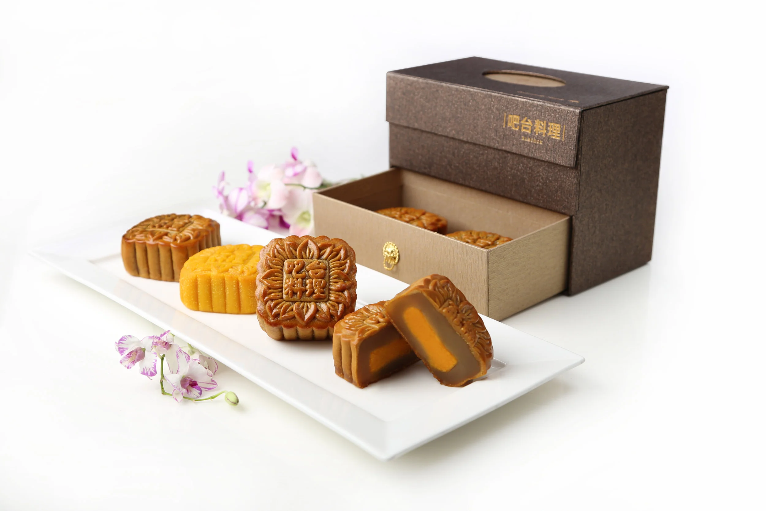 Mooncake-1.jpg