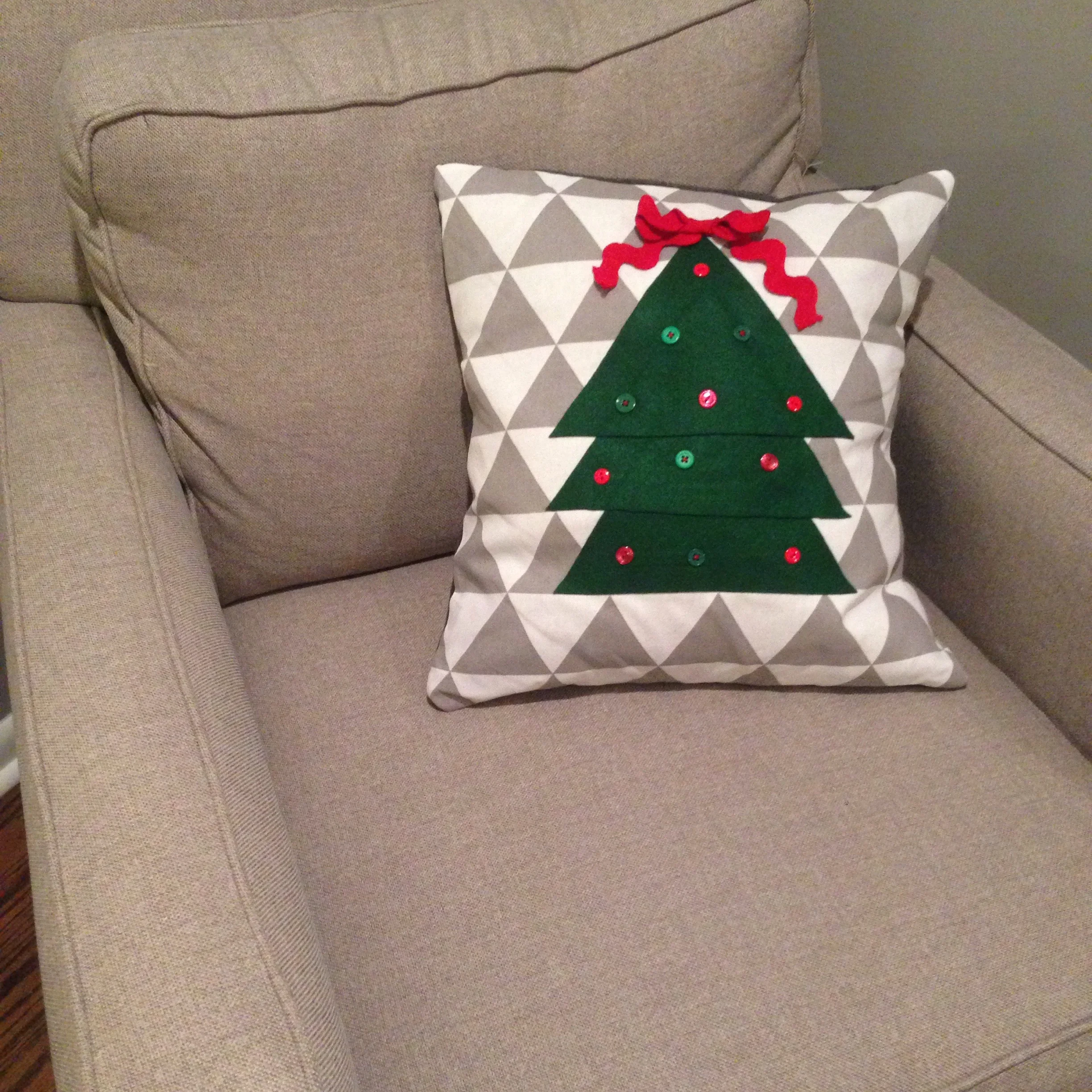 Juuuuust enough extra fabric for some festive pillows