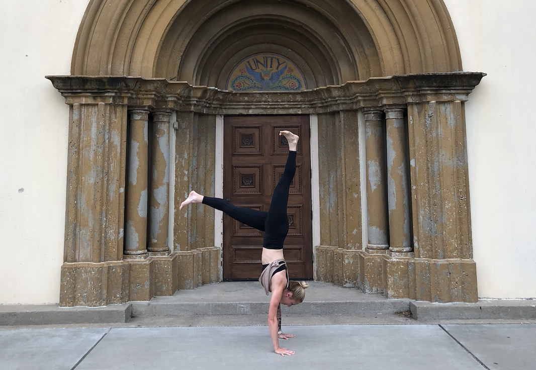 My favorite yoga pants + how I wash them