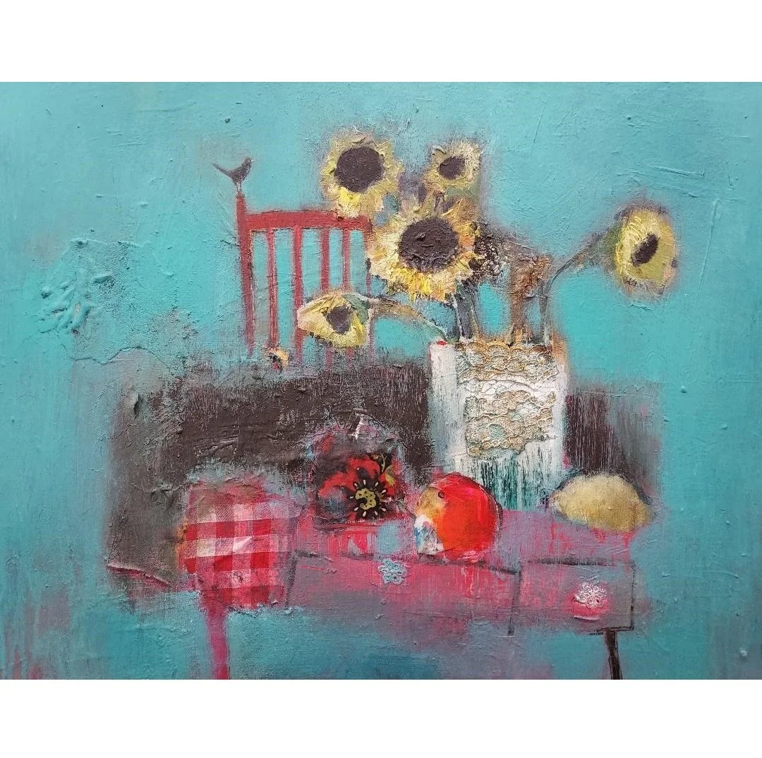 Lisa House - Enchanting Sunflowers