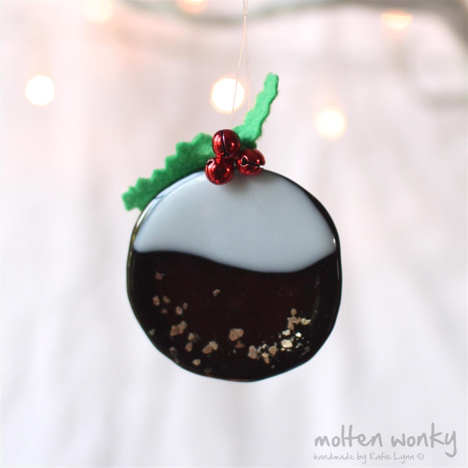 christmas-pudding-small-solid-icing-fused-glass-handmade-decoration-8500-molten-wonky01jpg-2017-10-06-at-16-12-18.png