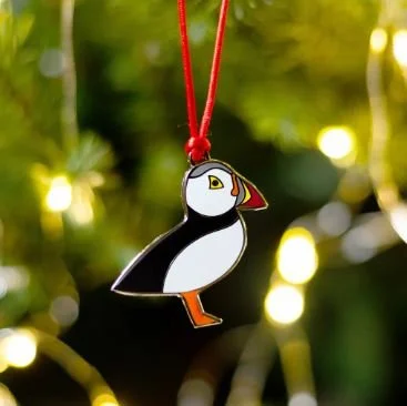 Hanging Puffin.JPG