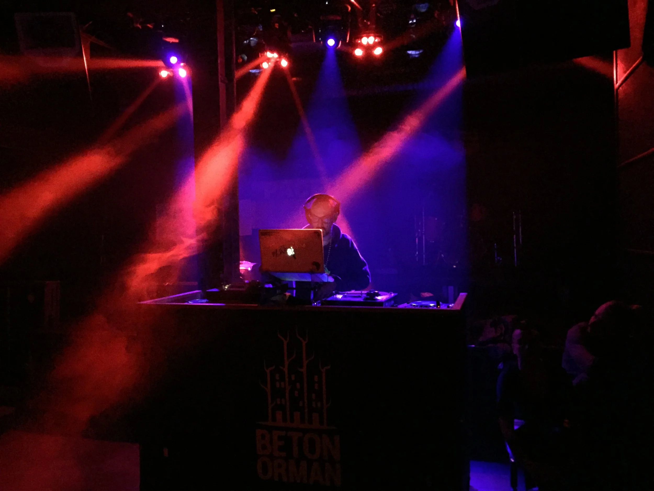 Dj-ing around Istanbul - November 2016.