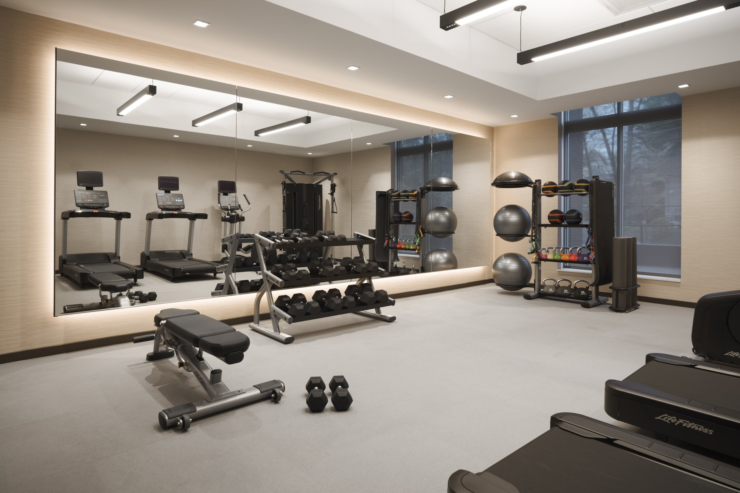 6023_AC_AVLAB_ACHotel_fitness_Web Resolution.jpg