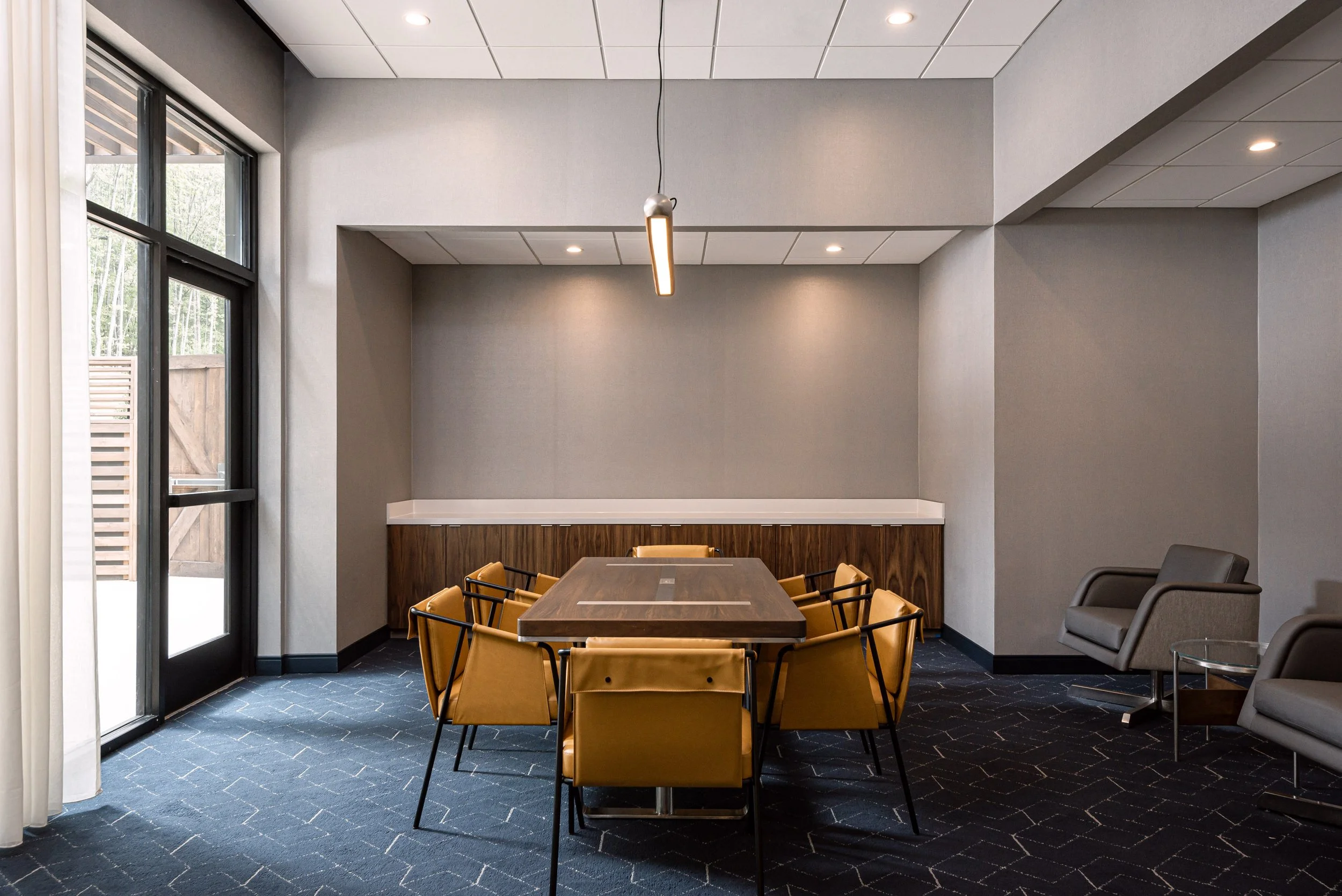 CY_CHACC_board room_14.jpg