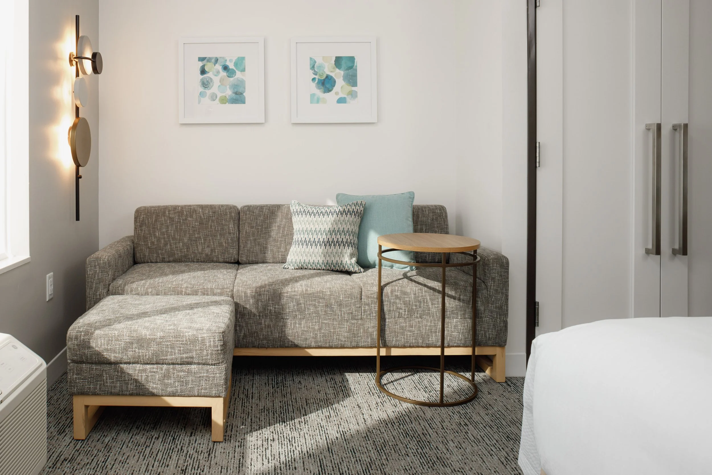 TPS_CHAER_Guest Sofa_23.jpg