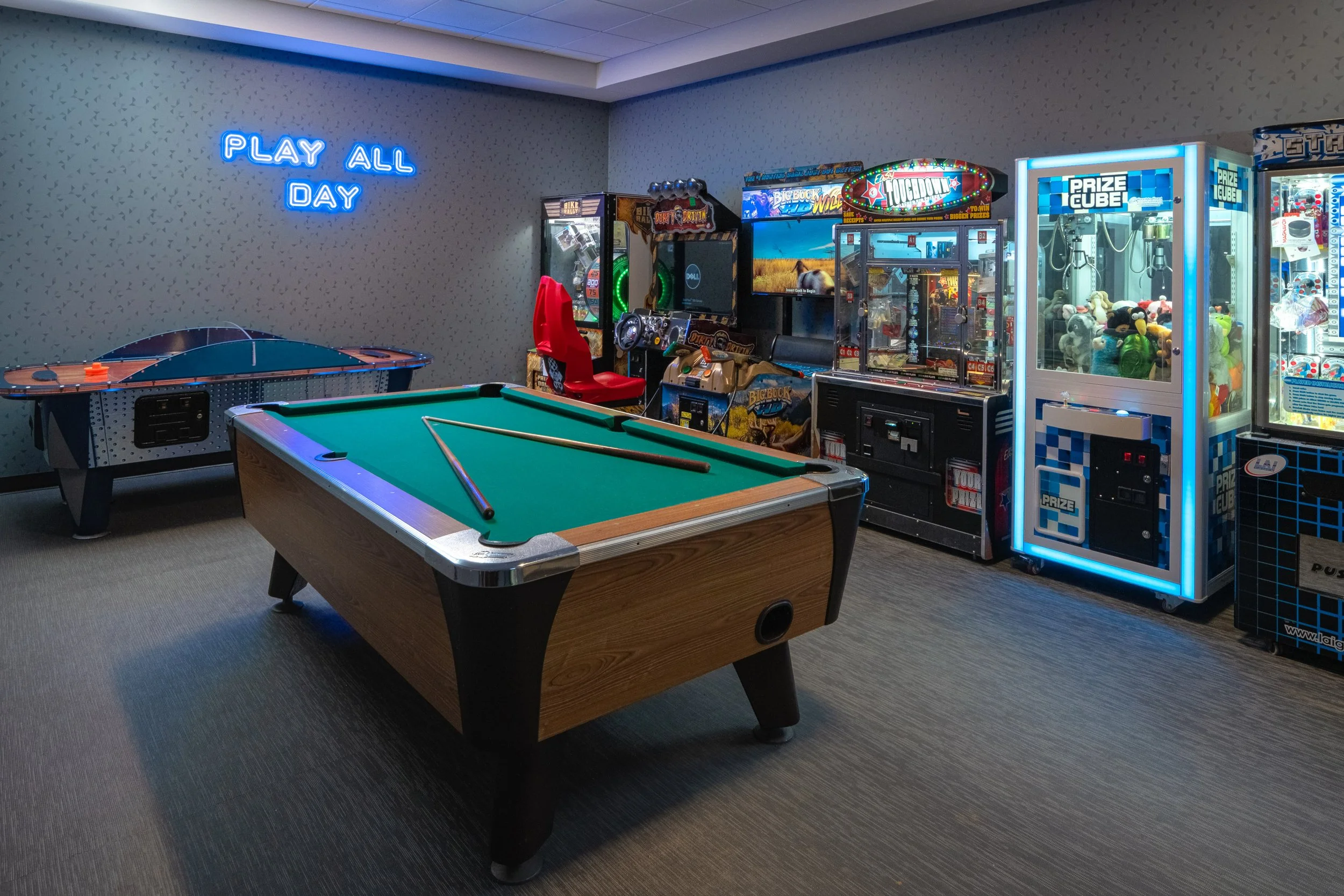  ORIGINAL FILENAME:  4946_TYSCP_Courtyard_gameroom.jpg  FILE NAME:  Game Room  PHOTO PLACEMENT TAG:  Search in DAC for: Recreation &amp; Fitness  CAPTION:  Game Room  MARKETING CAPTION:  The game room features a pool table, arcade games, prize machin