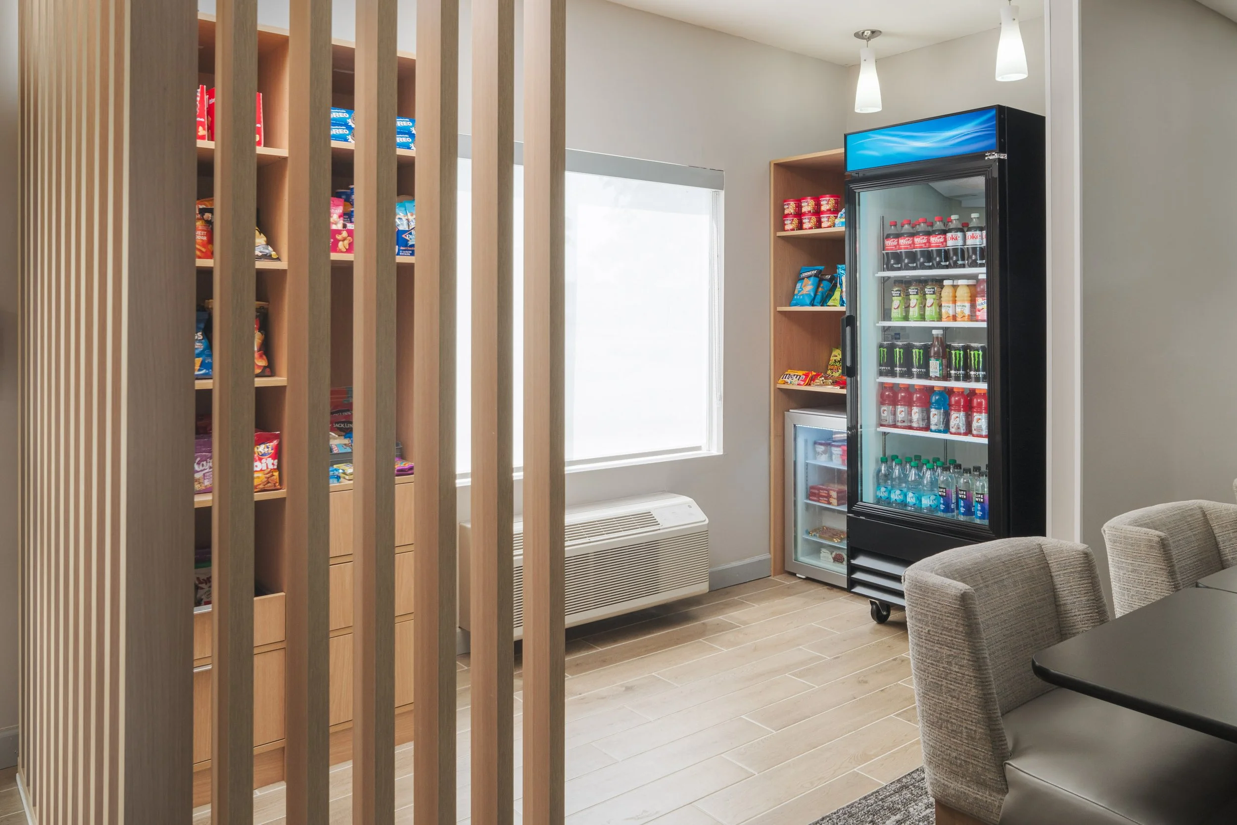  FILE NAME  Market  CAPTION  Market Grab-and-Go  ALT TAG / LOGO DESCRIPTION  Market shelves and refrigerated drinks  GUEST ROOM OR ADD-ON / NRP?  N / A  HAVE PRODUCT ID?  No - unless property confirms Product ID.  IS THIS AN ANCILLARY PRODUCT?  No - 