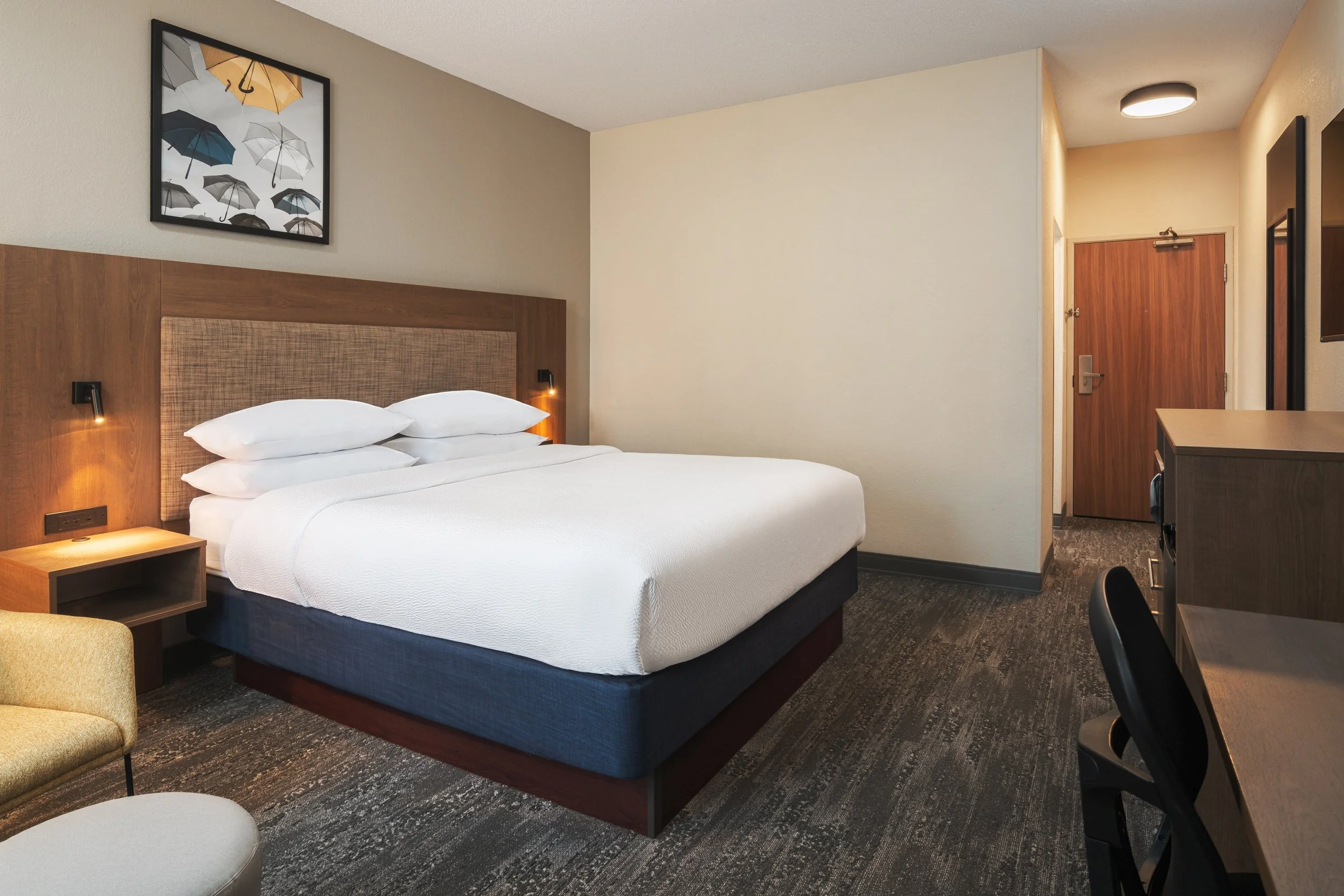  FILE NAME  Guest Room  CAPTION  King Studio  ALT TAG / LOGO DESCRIPTION  King bed with desk and entry  GUEST ROOM OR ADD-ON / NRP?  Sleeping Room / SR  INVENTORY TYPE CODE  Property to enter inventory type code if required.  HAVE PRODUCT ID?  No  IS