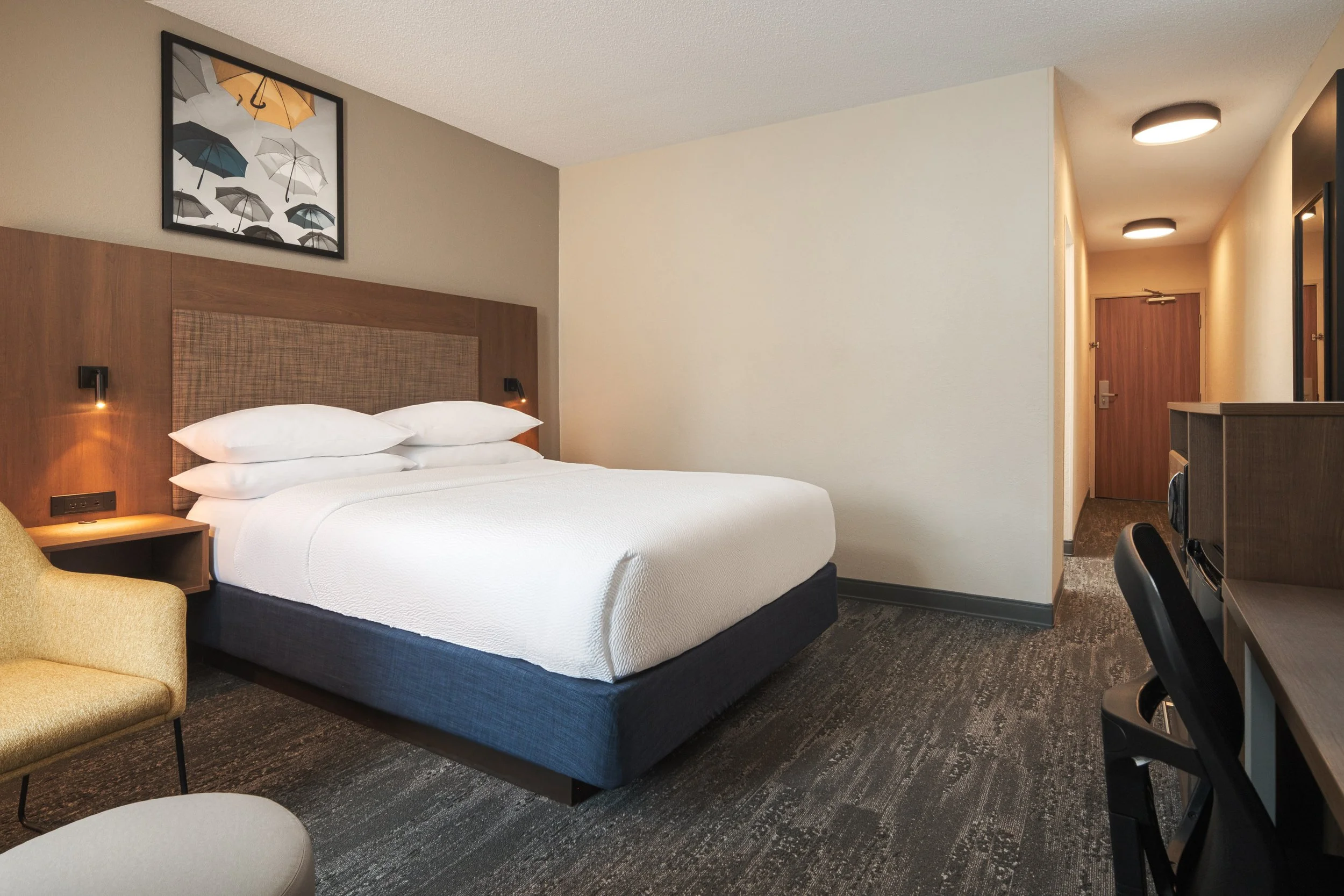  FILE NAME  Guest Room  CAPTION  Queen Studio  ALT TAG / LOGO DESCRIPTION  Queen bed with desk and entry  GUEST ROOM OR ADD-ON / NRP?  Sleeping Room / SR  INVENTORY TYPE CODE  Property to enter inventory type code if required.  HAVE PRODUCT ID?  No  