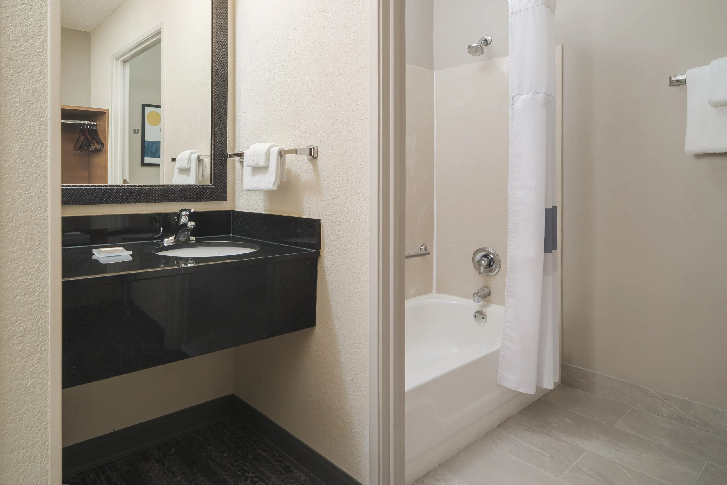  FILE NAME  Bathroom  CAPTION  Guest Bathroom - Shower/Tub  ALT TAG / LOGO DESCRIPTION  Guest bathroom vanity and shower/tub  GUEST ROOM OR ADD-ON / NRP?  Sleeping Room / SR  INVENTORY TYPE CODE  Property to enter inventory type code if required.  HA