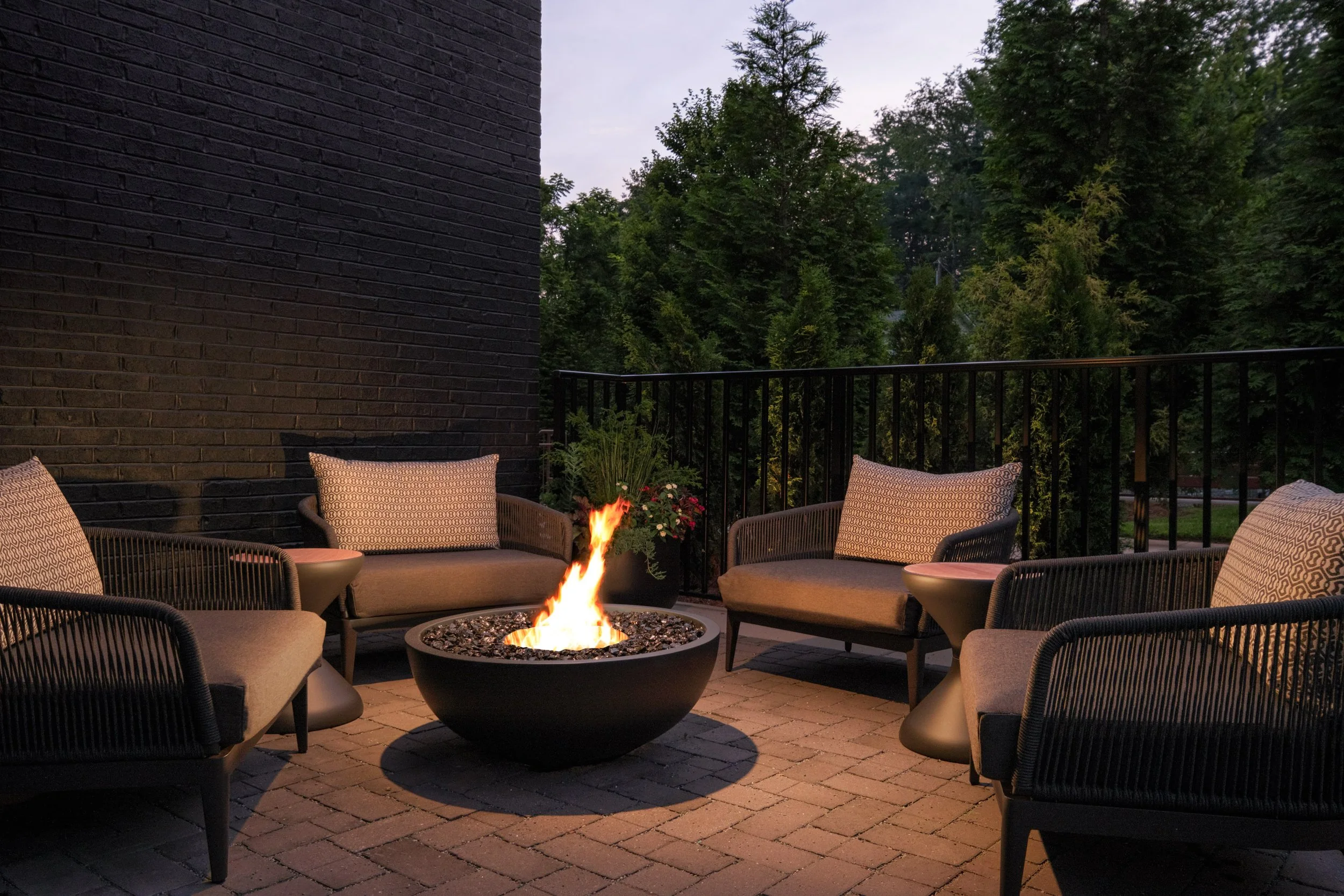 6018_AC_AVLAB_ACHotel_firepit_Web Resolution.jpg