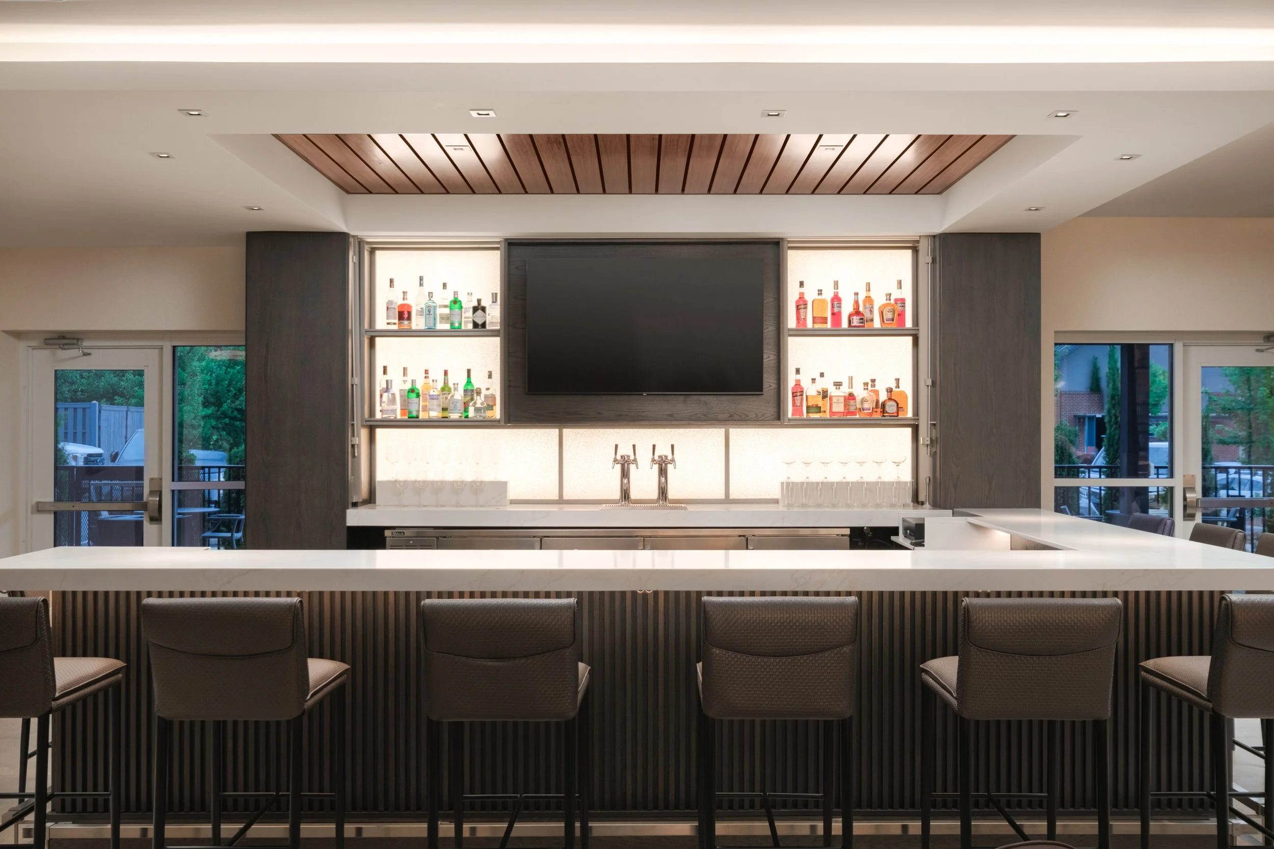 6012_AC_AVLAB_ACHotel_bar_Web Resolution.jpg