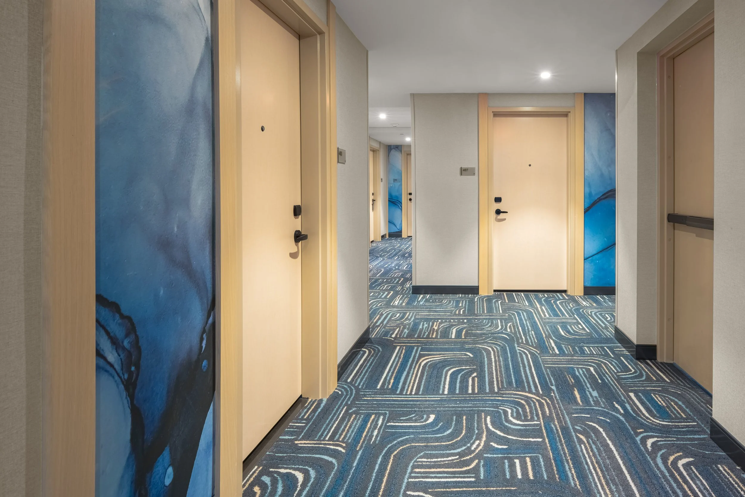 3913_Tempo by Hilton_guestroom hallway_webres.jpg