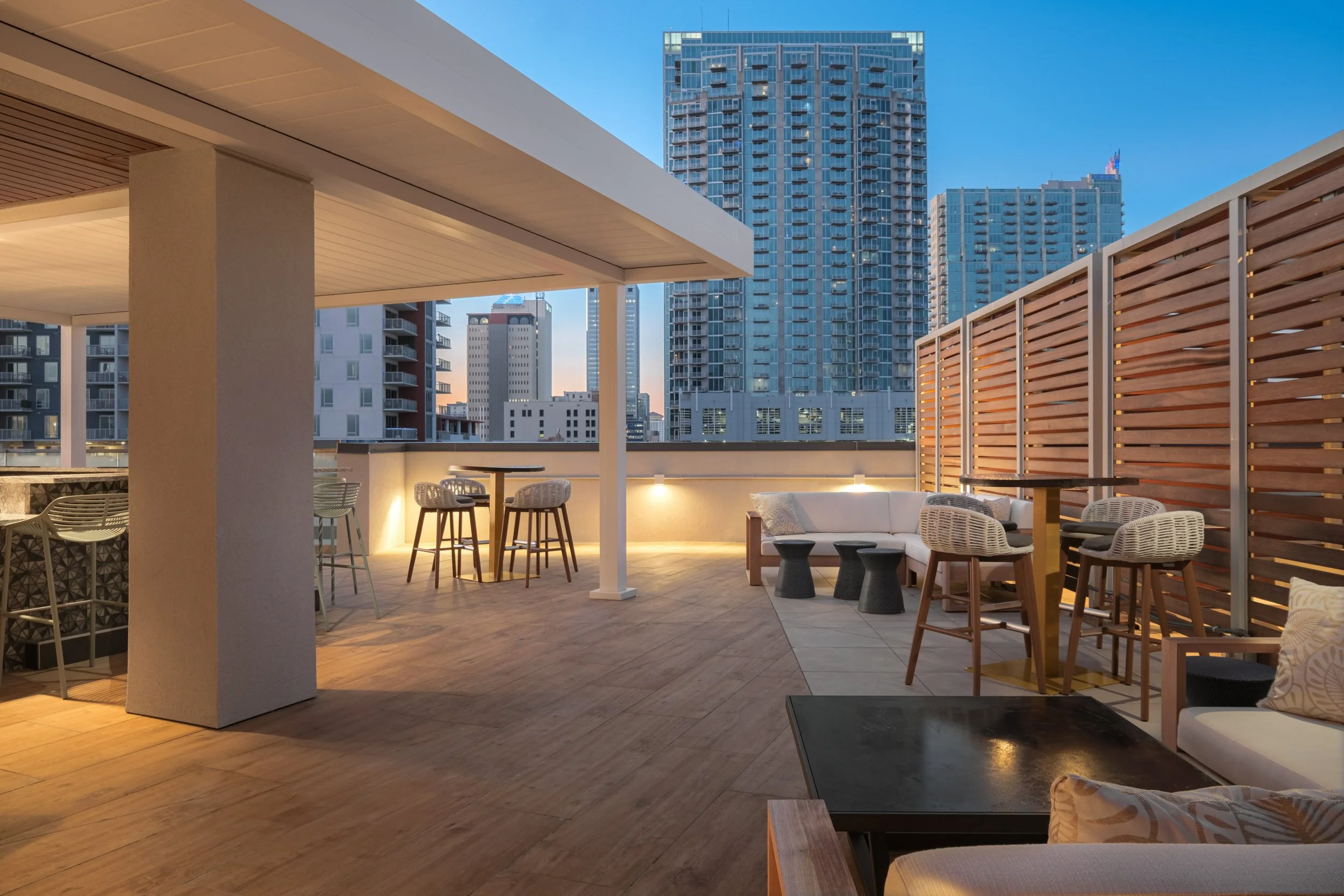 SHS_TPADS_38_rooftopdining_Web Resolution.jpg