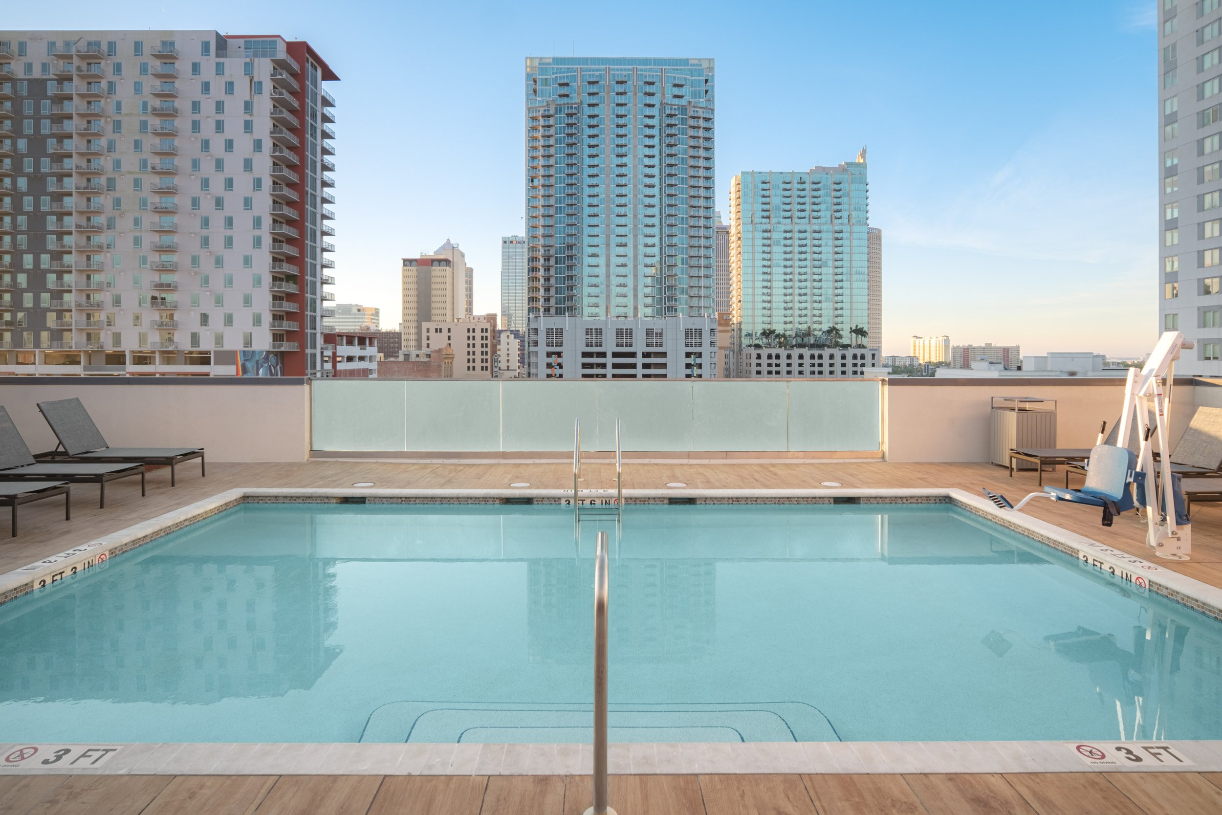 SHS_TPADS_32_poolview_Web Resolution.jpg