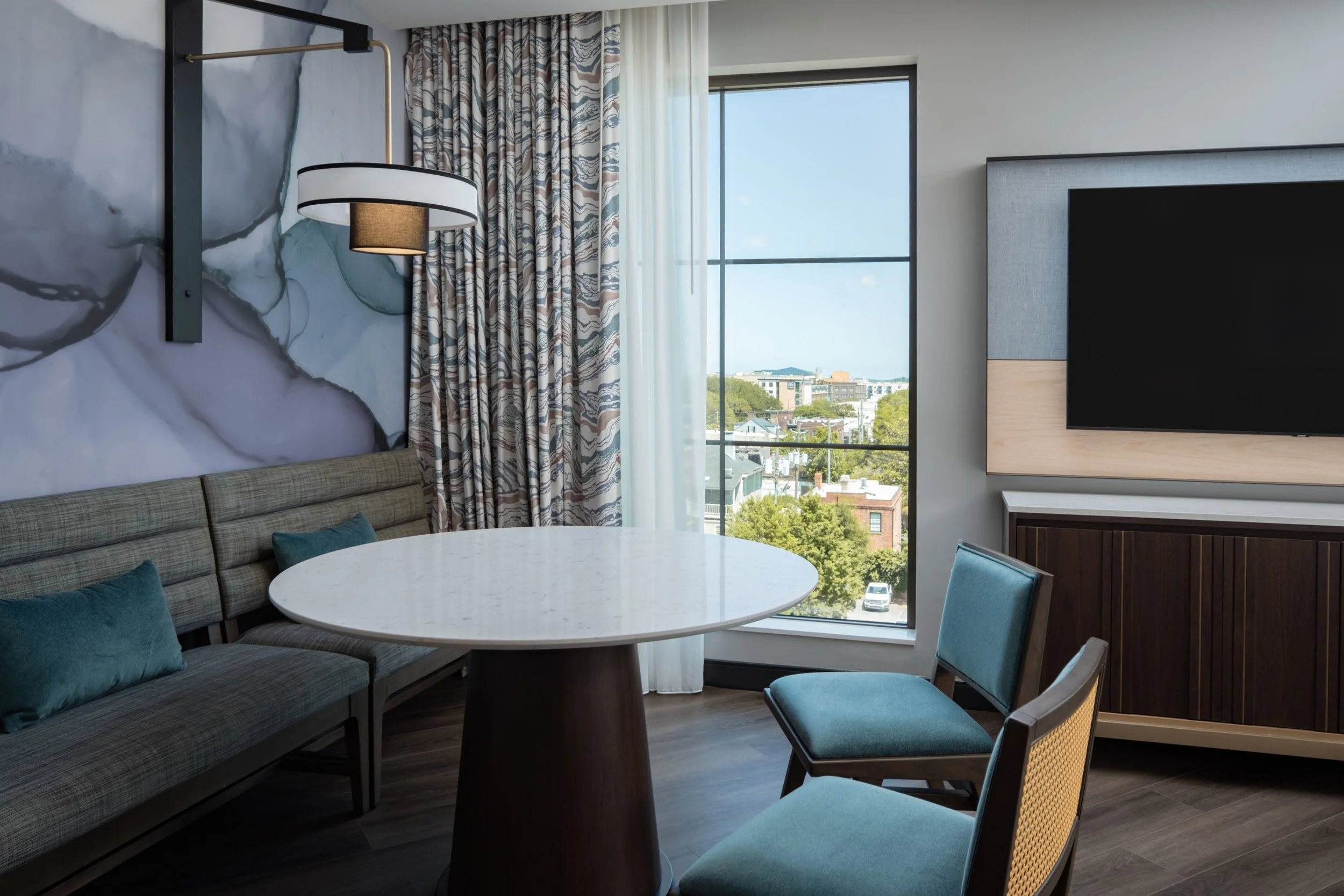 3921_Tempo by Hilton_guest diningroom_webres.jpg