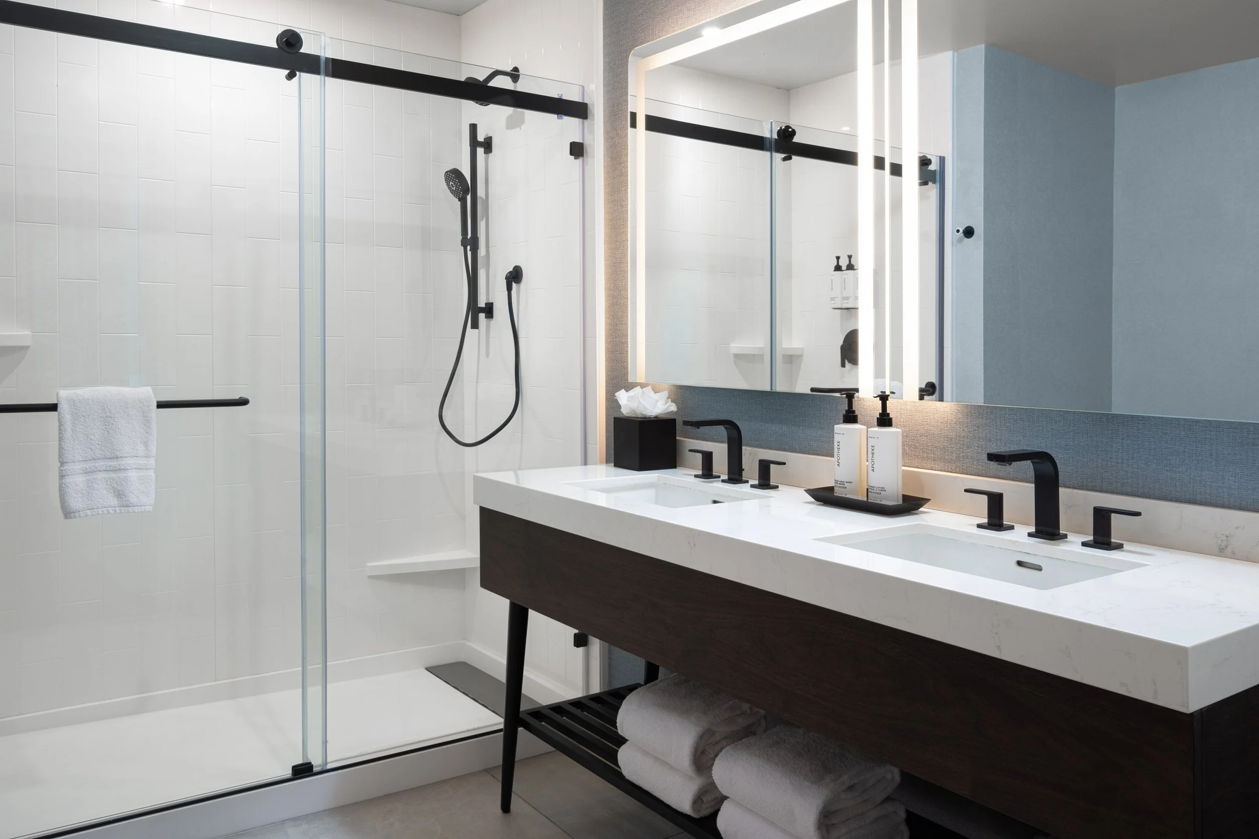 3918_Tempo by Hilton_guest bathroom_webres.jpg