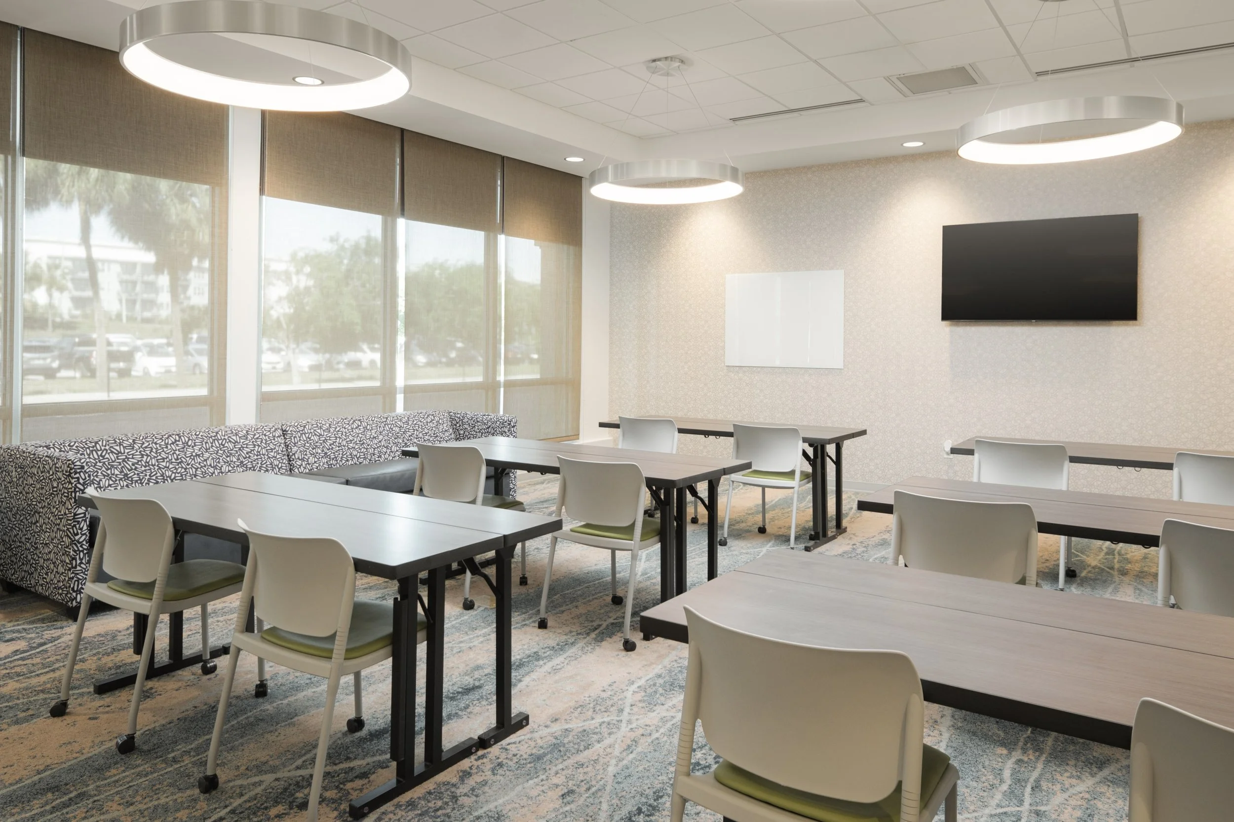 SHS_TPADS_42_meetingroom_class_Web Resolution.jpg