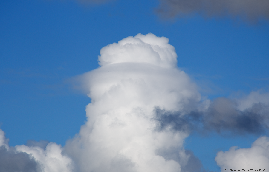 Pileus cloud formation