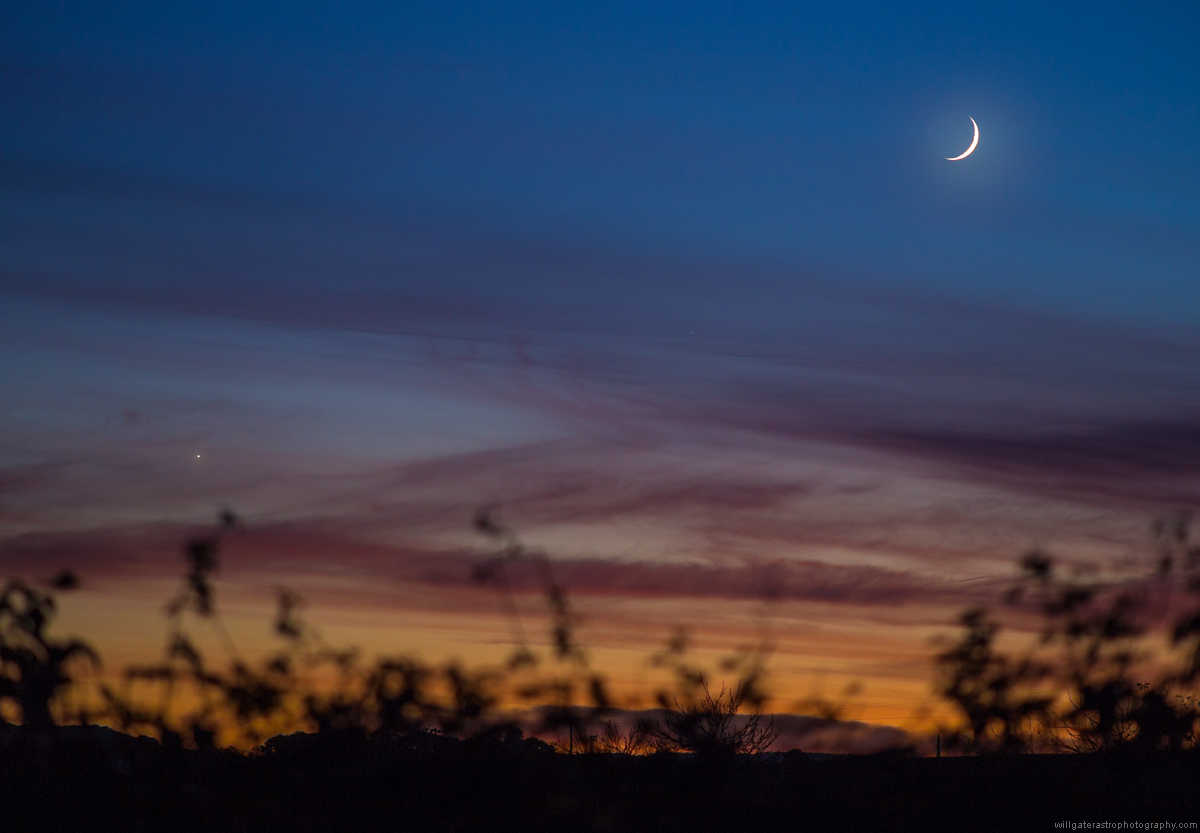 The crescent Moon with Venus (far left) and Saturn (above centre, right - faint) - 2 November 2016