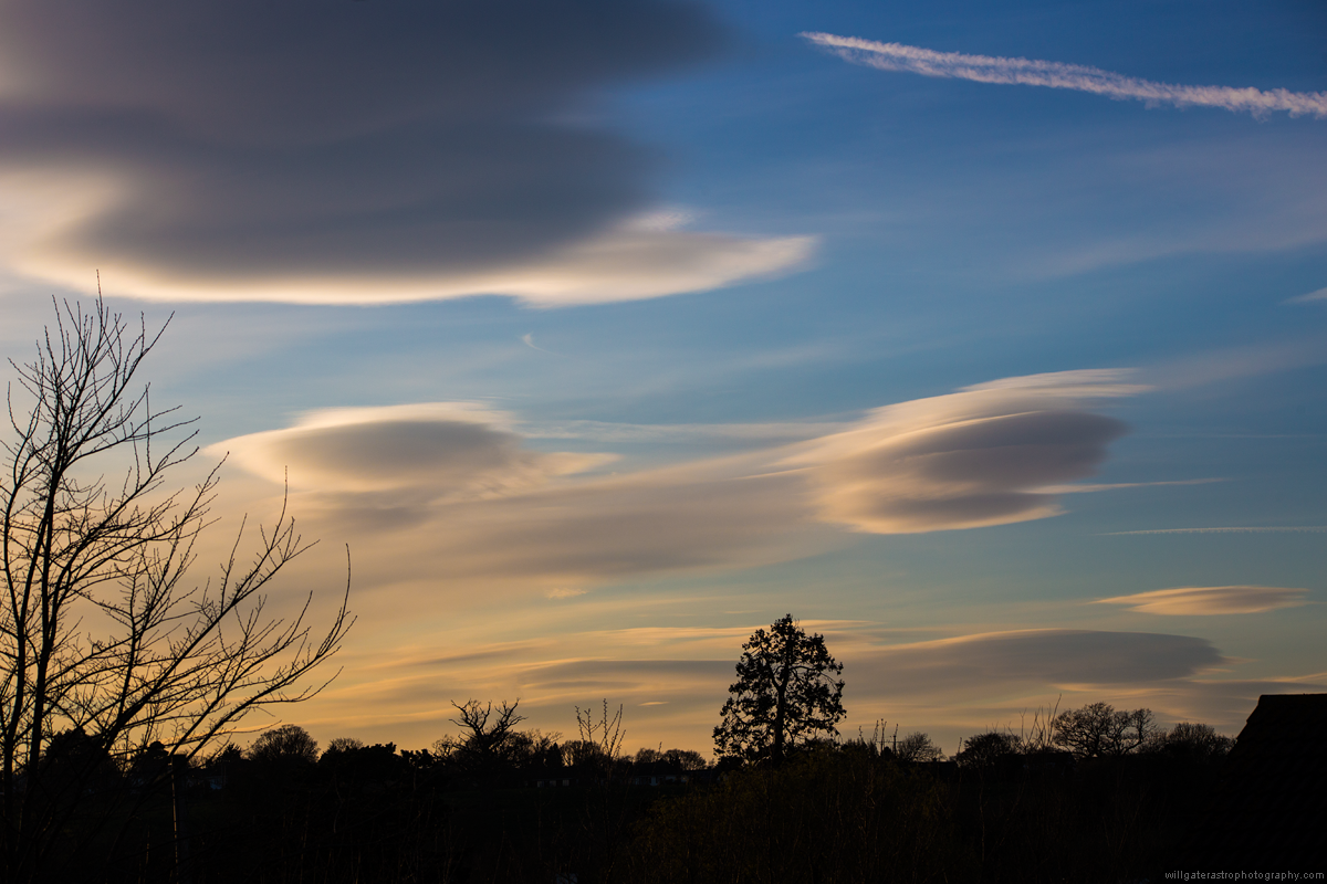 Lenticular clouds