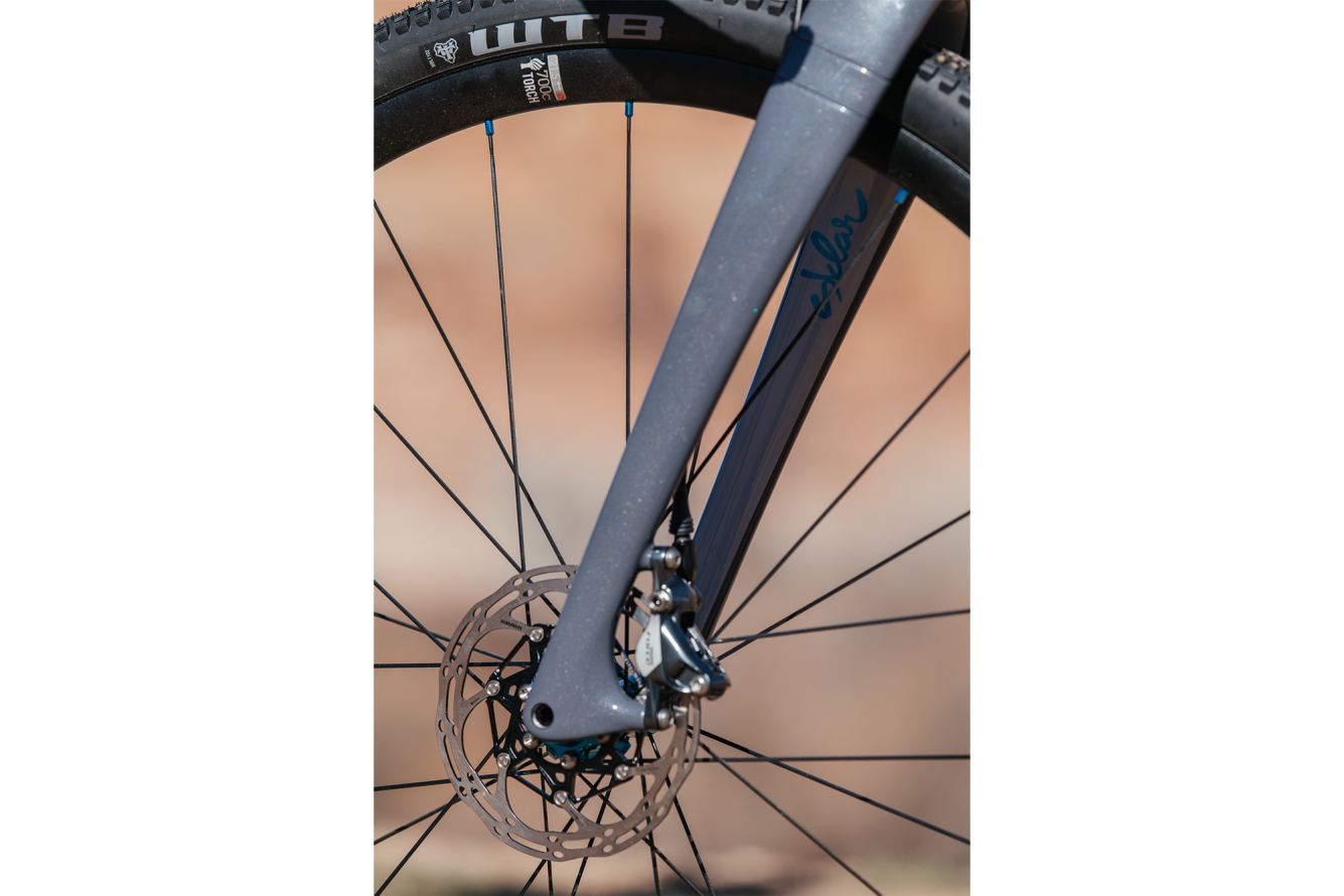 2017-NAHBS-Pretty-in-Turquoise-Sklar-Disc-All-Road-24-1335x890.png
