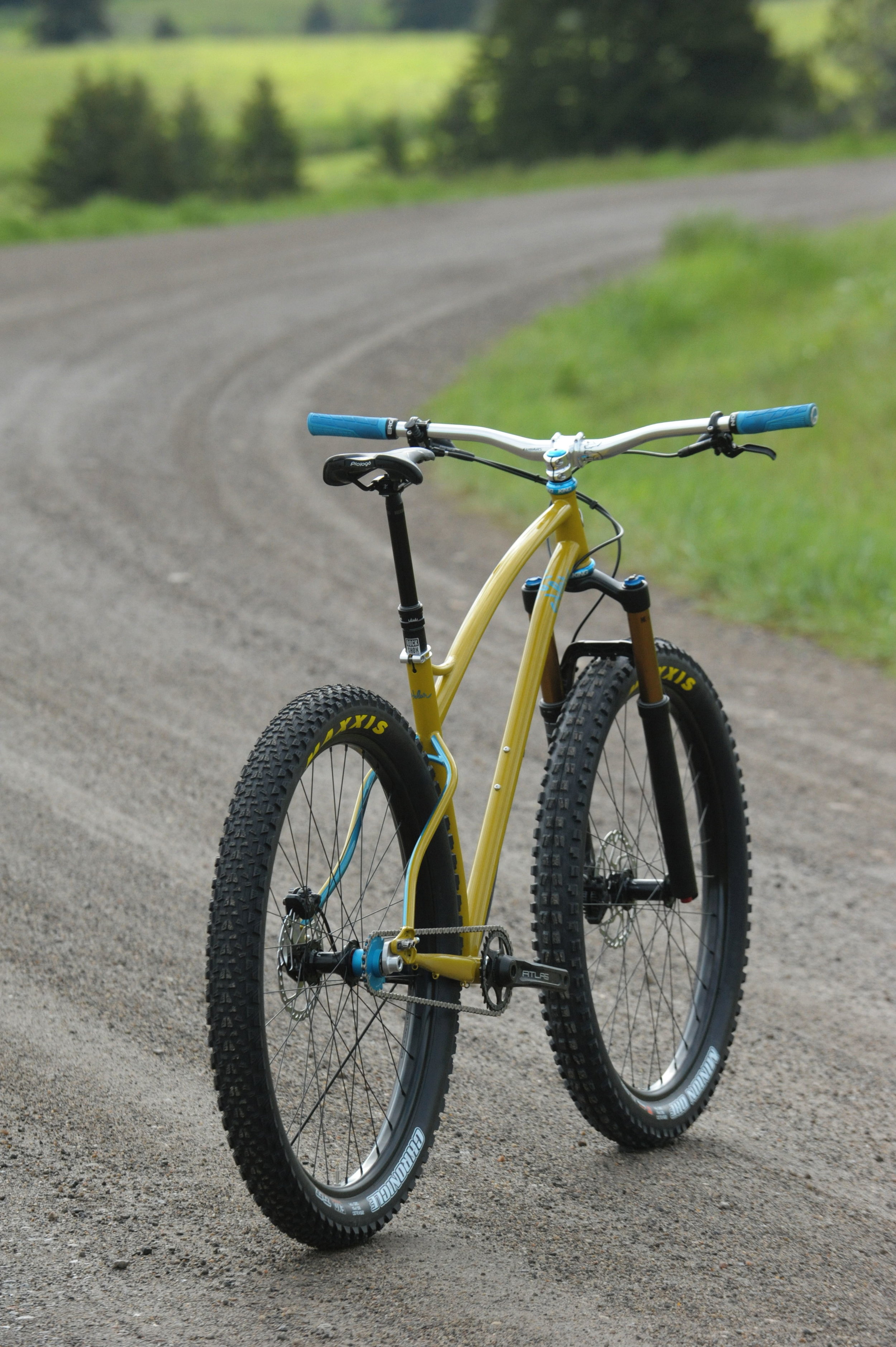 custom mountain bike handlebars