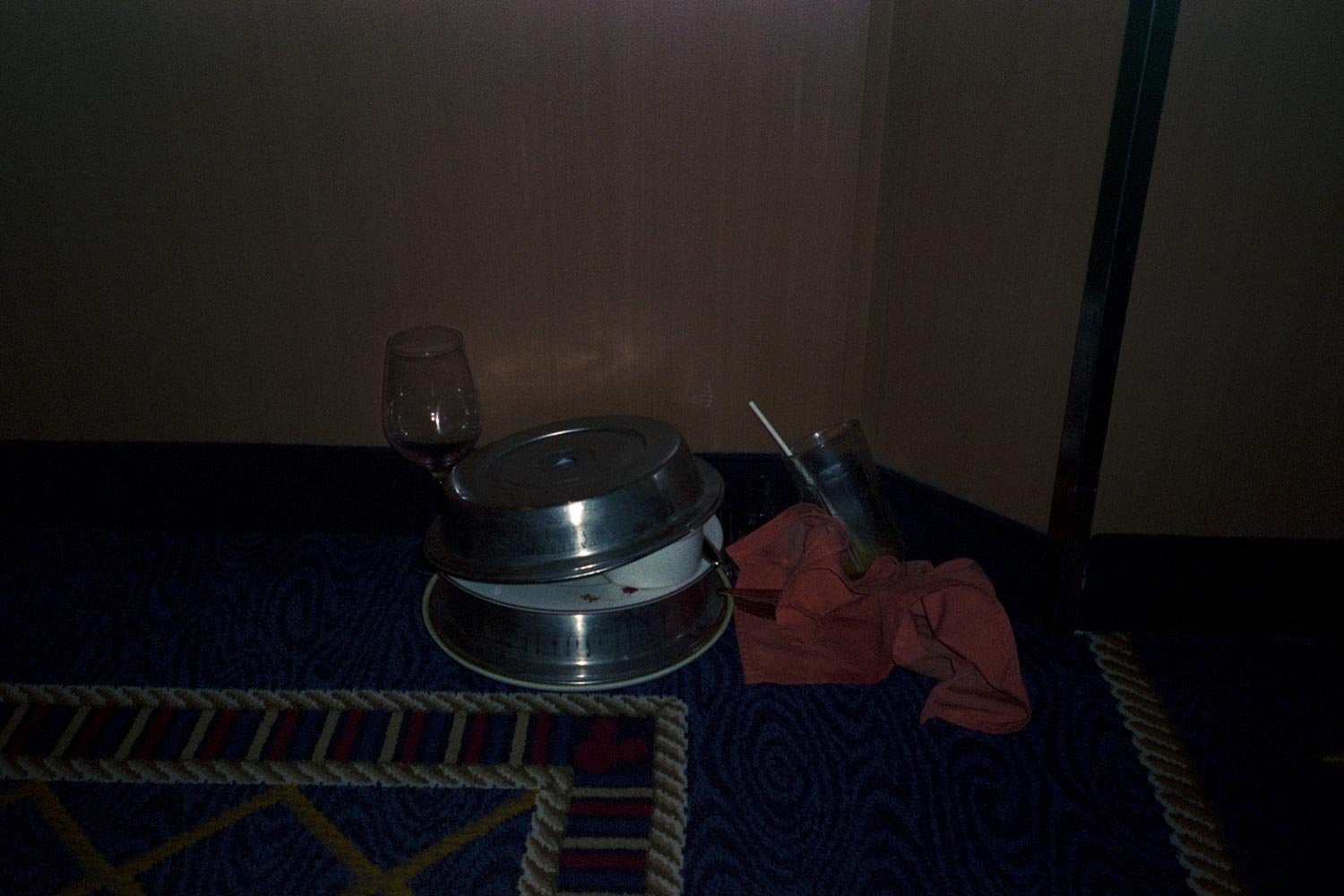 1500_SFW_Room-Service_Tray_2022_NPH400_ii_38.jpg