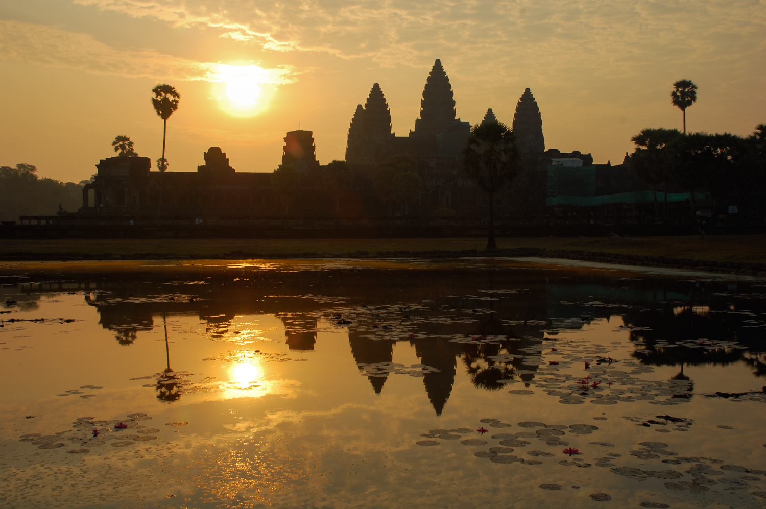Angkor_Dawn.jpg