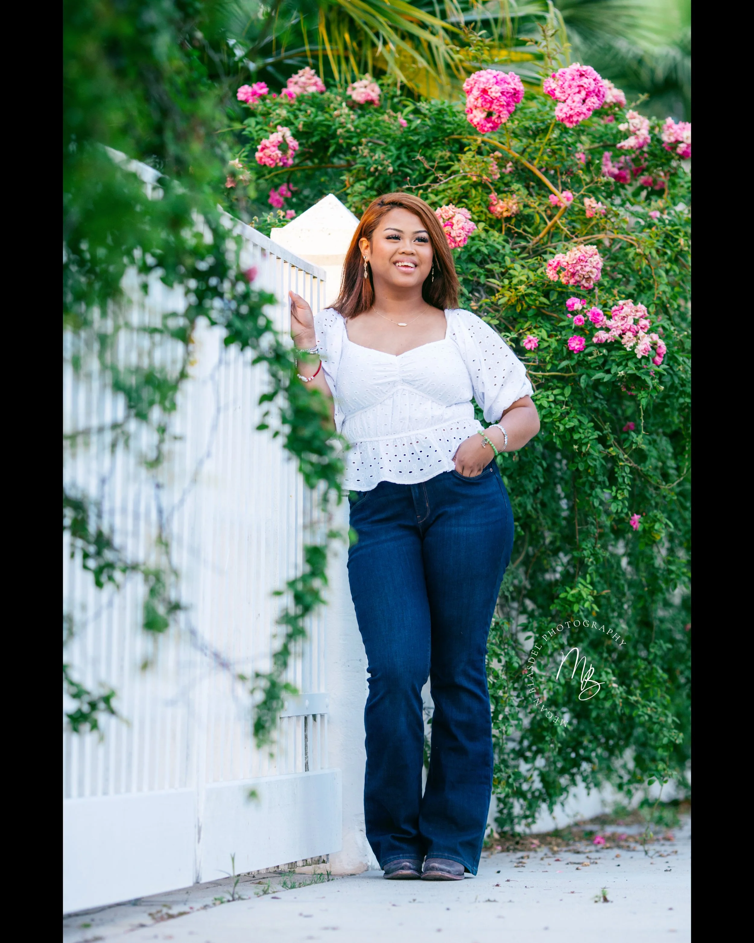 meganblasdelseniorgalvestontxurbanlocation3.jpg