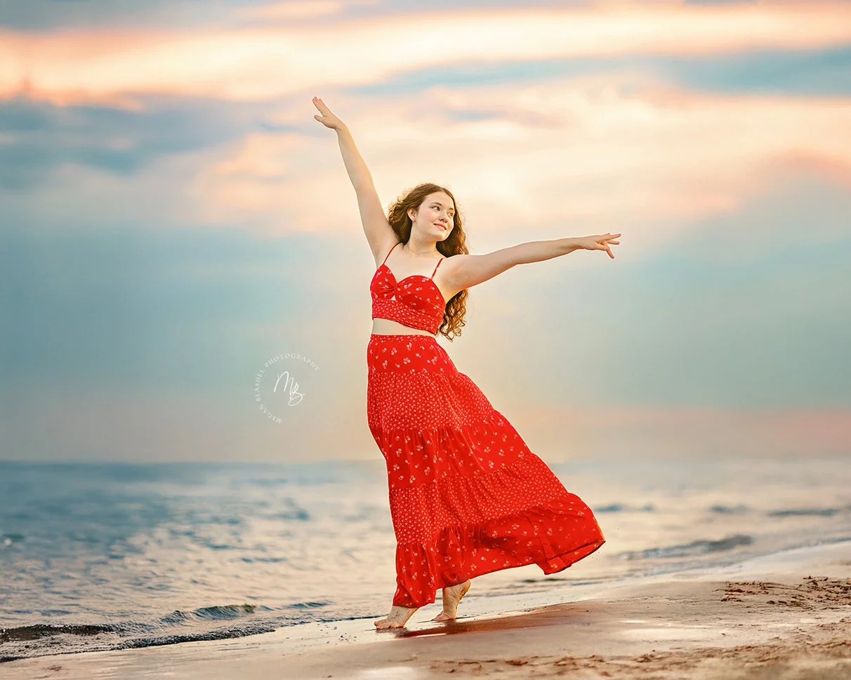 GalvestonBeachseniorMeganBlasdelPhotography4.jpg