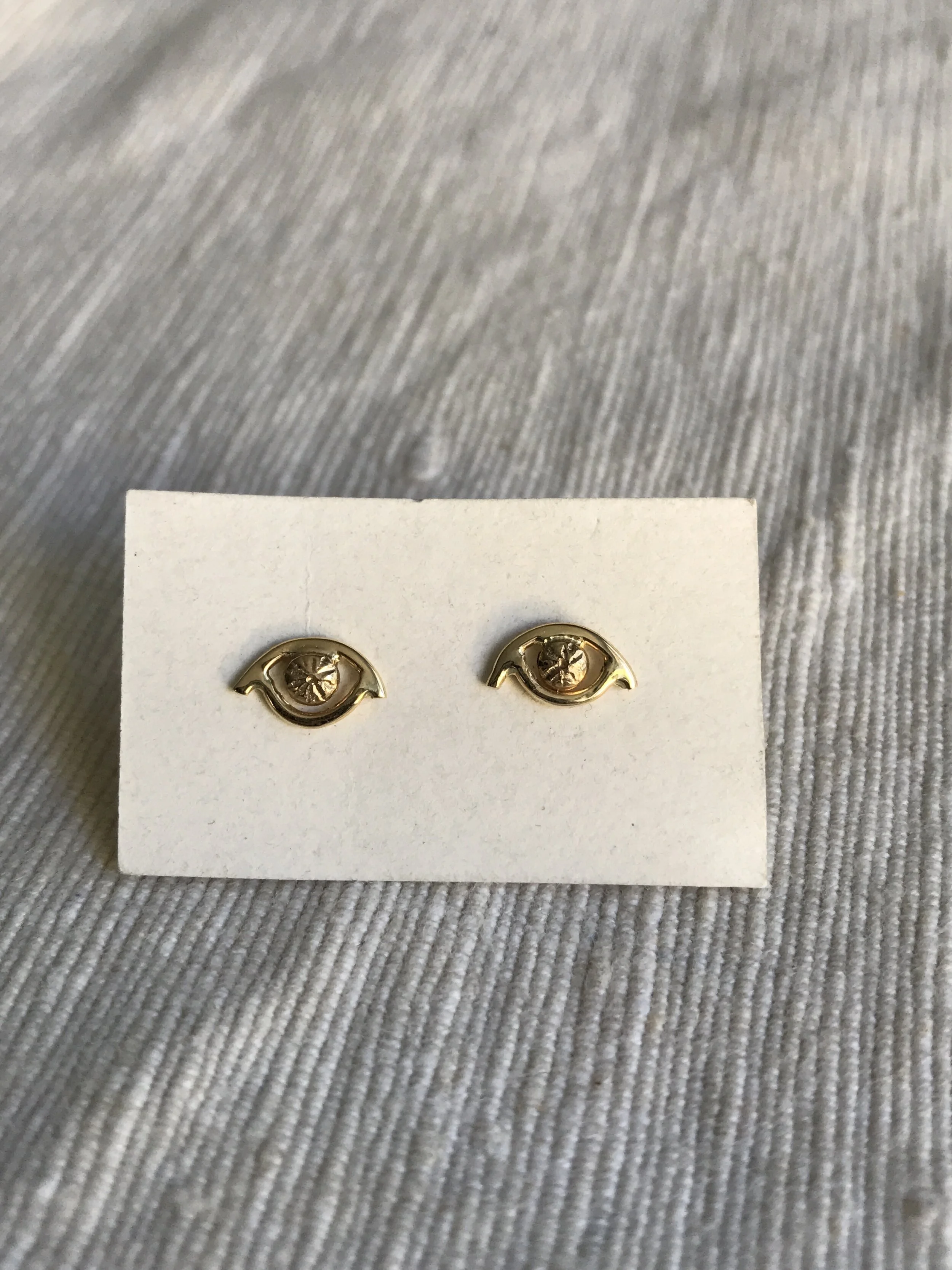 7BB1242A-7038-4E3E-96E7-35C1EEA5F88B