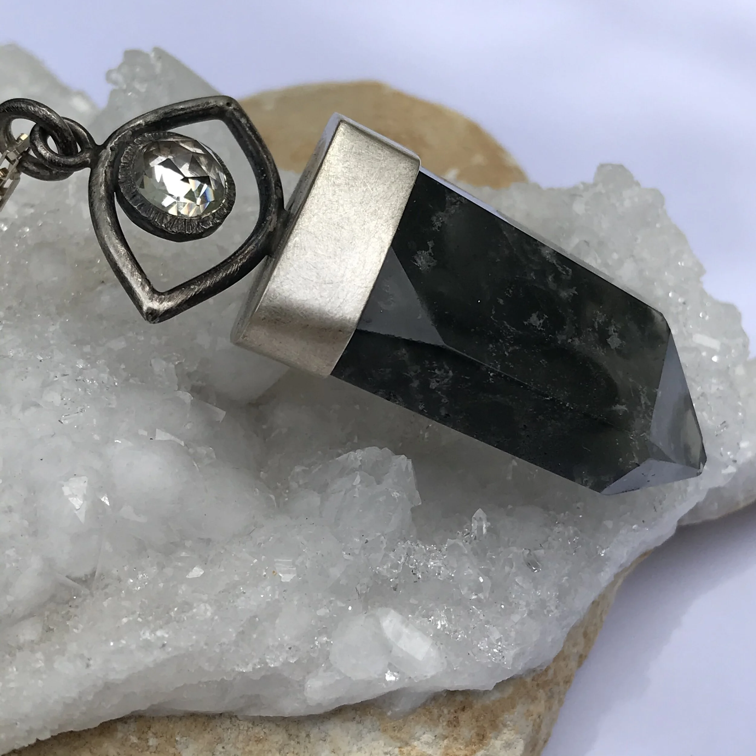 71C99BC4-192F-4B90-9214-042824FD7434