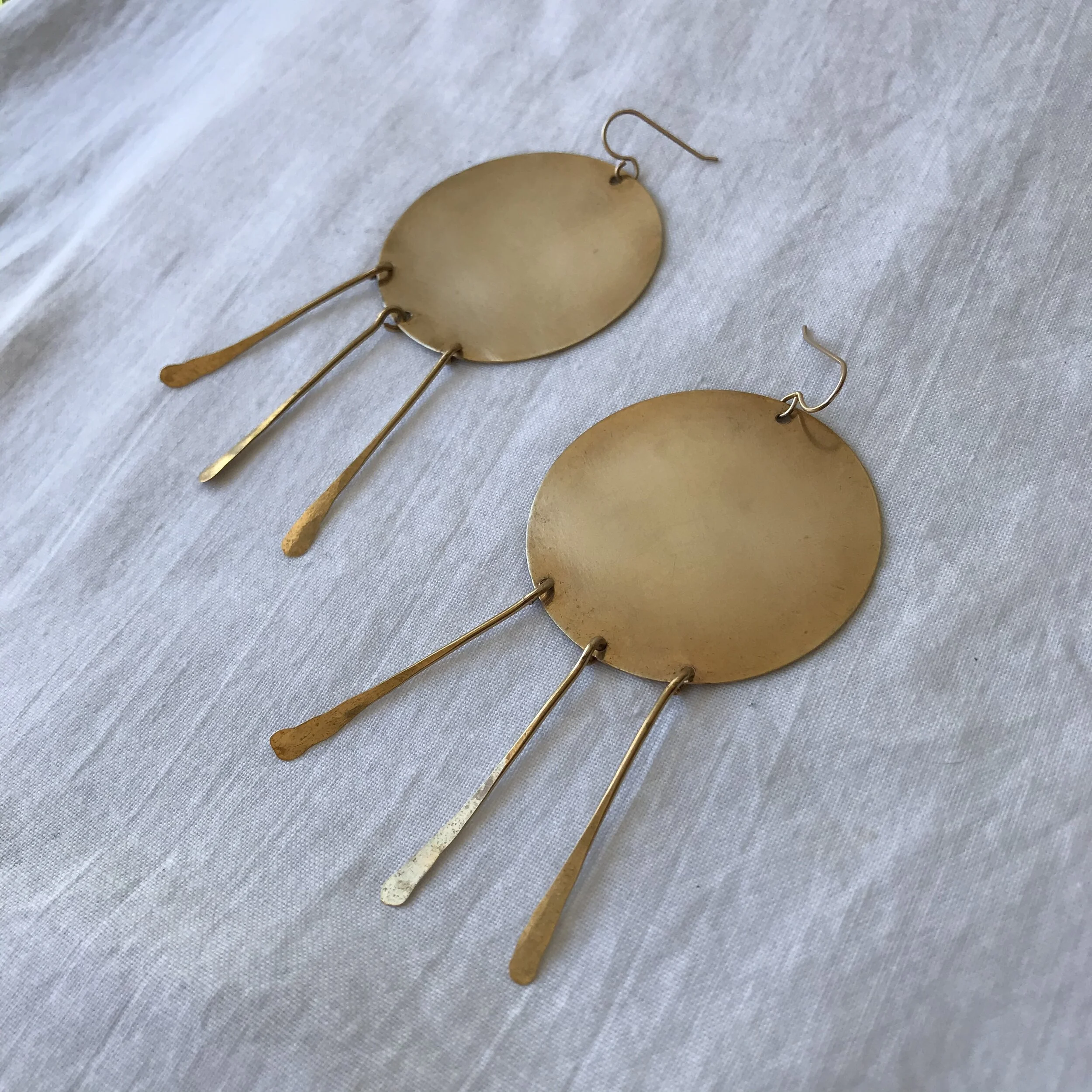 F37E7EF5-D3CB-46E6-ACC9-28C46D7D53E3