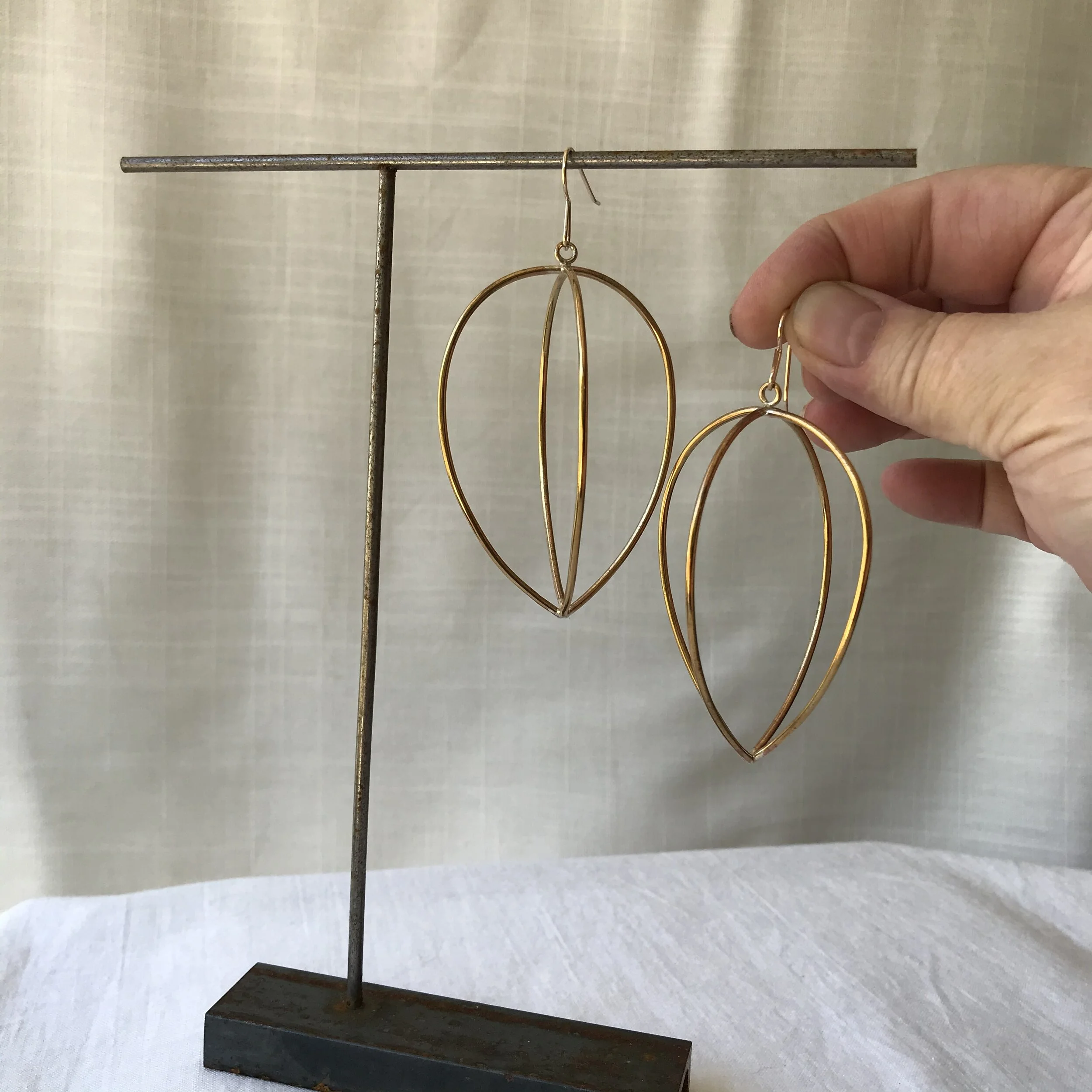 9B338C36-C147-405F-861F-89D182ECD15D