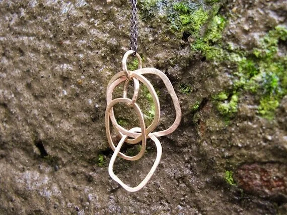 https://i.etsystatic.com/5548367/r/il/ad1474/226018255/il_570xN.226018255.jpg