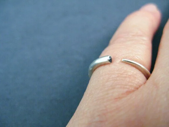 https://i.etsystatic.com/5548367/r/il/945c7d/159682726/il_570xN.159682726.jpg
