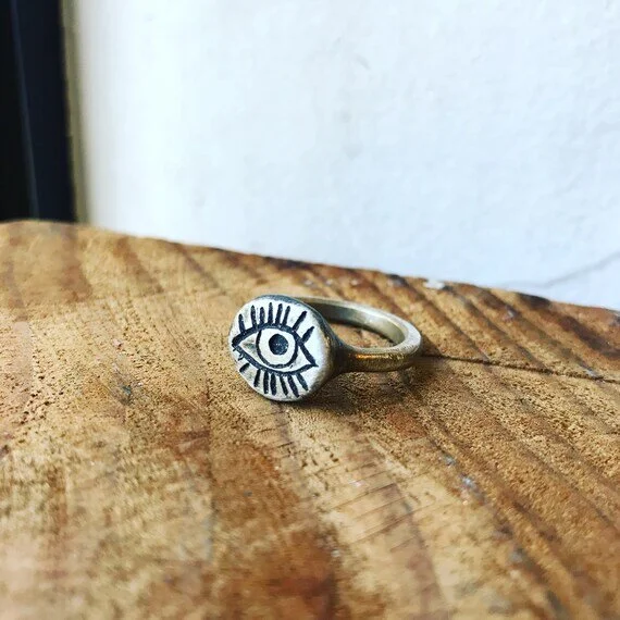 https://i.etsystatic.com/5548367/r/il/76fe88/1678452039/il_570xN.1678452039_bbv0.jpg