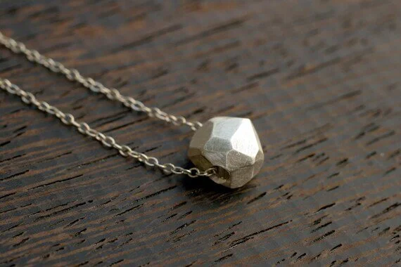 https://i.etsystatic.com/5548367/r/il/b7fb91/251464097/il_570xN.251464097.jpg