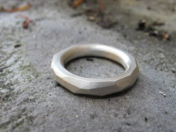 https://i.etsystatic.com/5548367/r/il/80f3a8/195209195/il_570xN.195209195.jpg