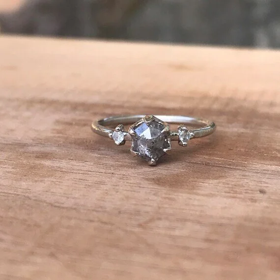 https://i.etsystatic.com/5548367/r/il/d7bb69/2531268867/il_570xN.2531268867_keic.jpg