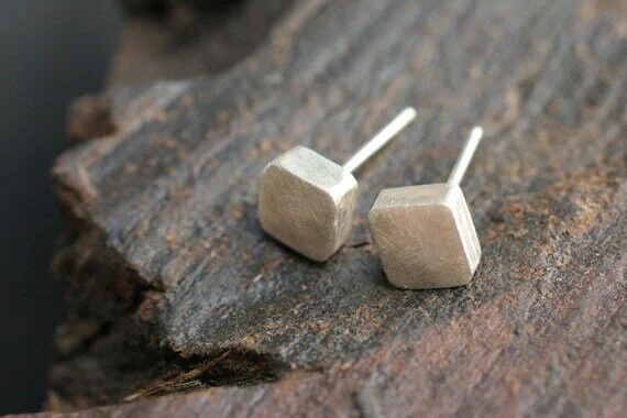 https://i.etsystatic.com/5548367/r/il/9b144b/251394110/il_570xN.251394110.jpg