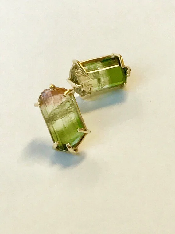 https://i.etsystatic.com/5548367/r/il/8a63a1/1610308104/il_570xN.1610308104_6se8.jpg