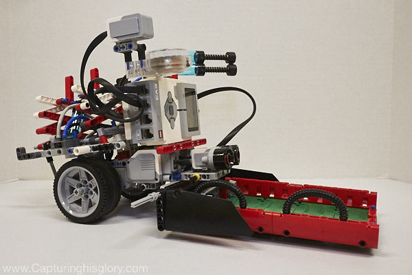 Here is Penguin the robot!