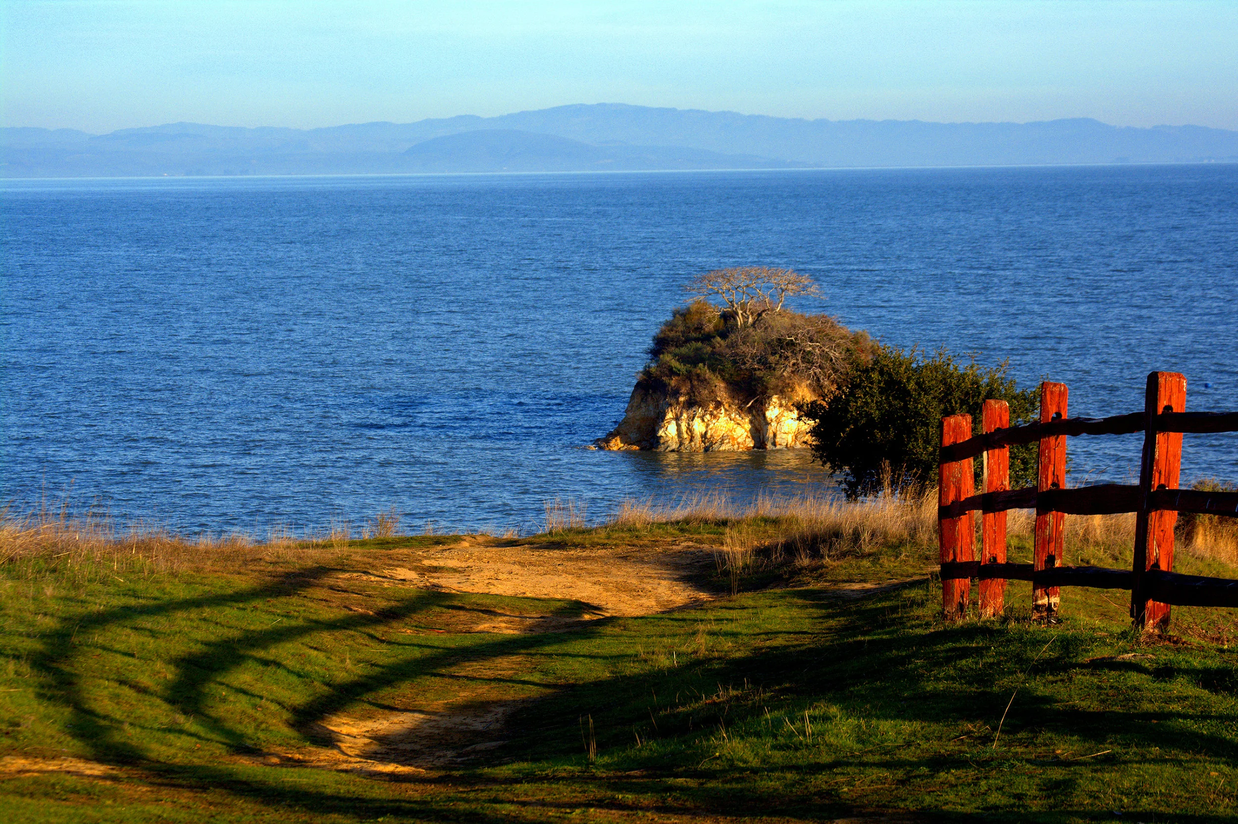 20496930-NancyPallowick_AngelIsland_Photography16x24_375_2017.jpg