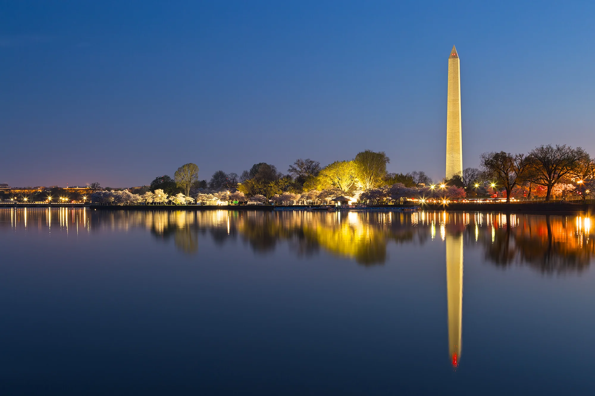 20496922-NicolasRaymond_WashingtonDCDawnMonument_Photography_24x16_400.jpg
