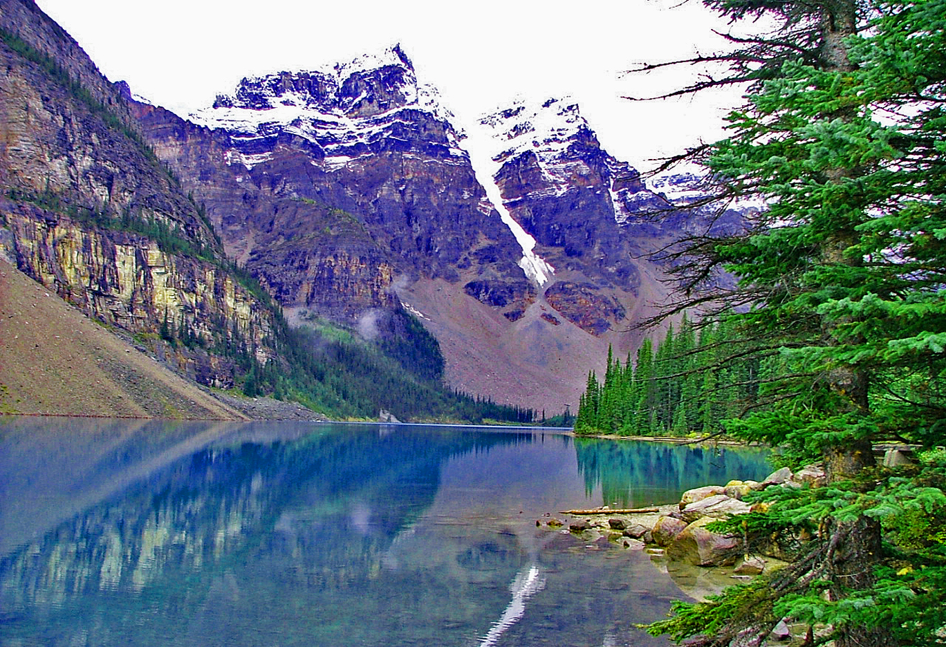 20496922-Haskell_MountailPond_DigitalPhotograph_19x13_450.jpg