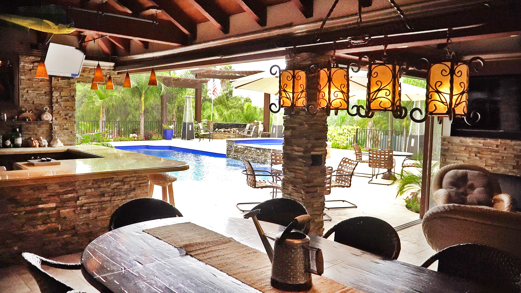 FCR_PoolHouse_2.jpg